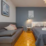 Apartment Angelina Free Public Parking